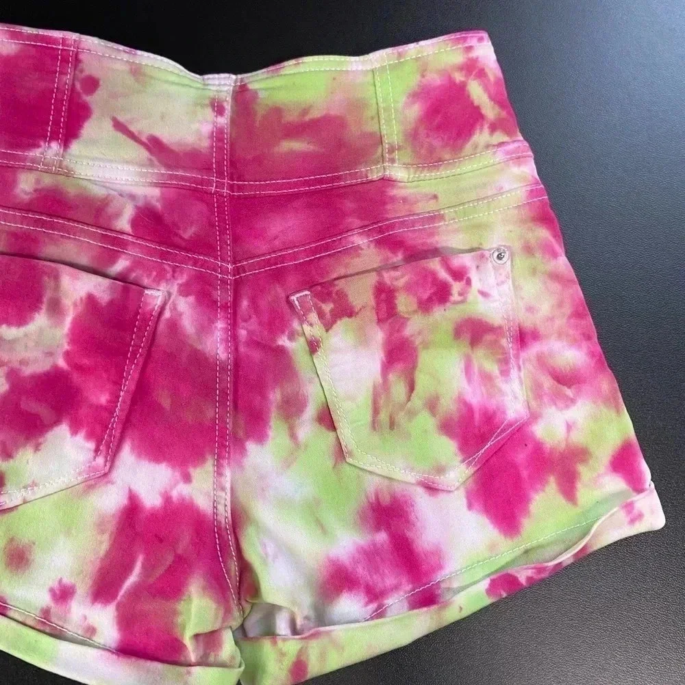 Upcycled Juniors Size 7  Tie Dye Shorts Pink Green Grunge Boho‎ Festival Skater